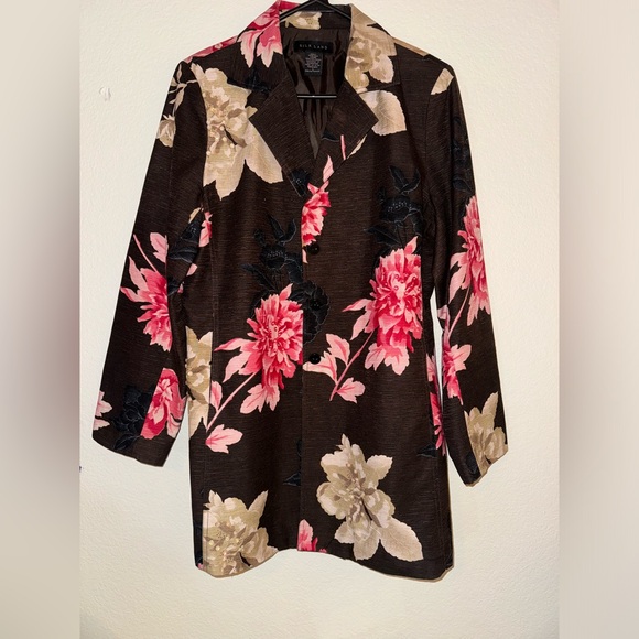 VINTAGE FLORAL COAT - Picture 1 of 2